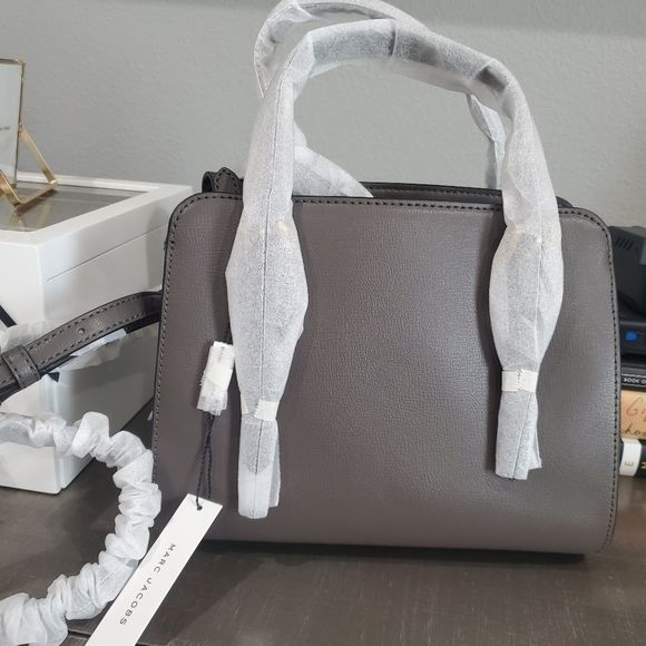 Marc Jacobs grey crossbody - Picture 2 of 7
